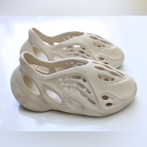 Adidas Yeezy foam runner - Picture 8 of 11